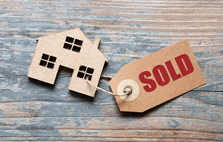 Buying and Selling a Home at The Same Time